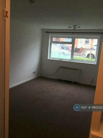 1 Bedroom Flat To Rent In Foxcroft Close, Leicester, LE3