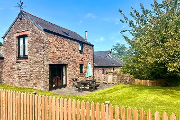 4 Bedroom Barn Conversion To Rent In Beeson, Kingsbridge, TQ7