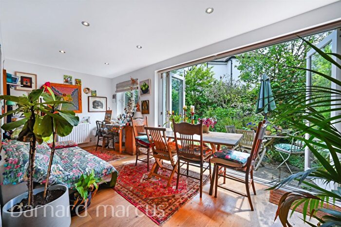 2 Bedroom Semi-Detached House For Sale In St. James's Close, London, SW17