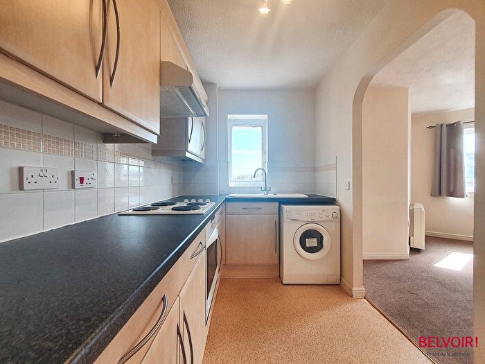 1 Bedroom Flat For Sale In Lloyd Close, Cheltenham, GL51