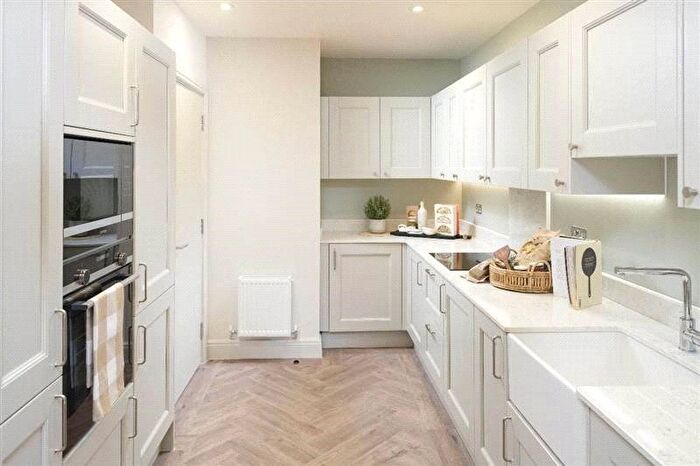 3 Bedroom Terraced House For Sale In Ively Road, Fleet, GU51