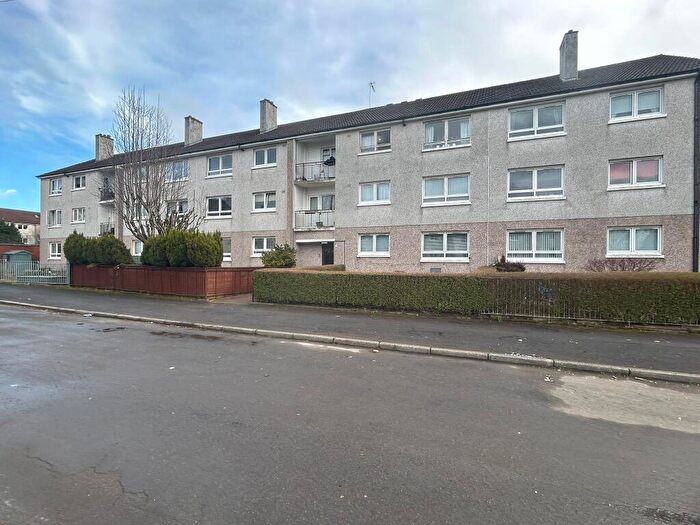 2 Bedroom Flat To Rent In Raithburn Road, Castlemilk, Glasgow, G45