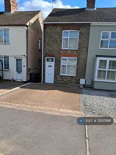 3 Bedroom Semi-Detached House To Rent In Broadway, Peterborough, PE7