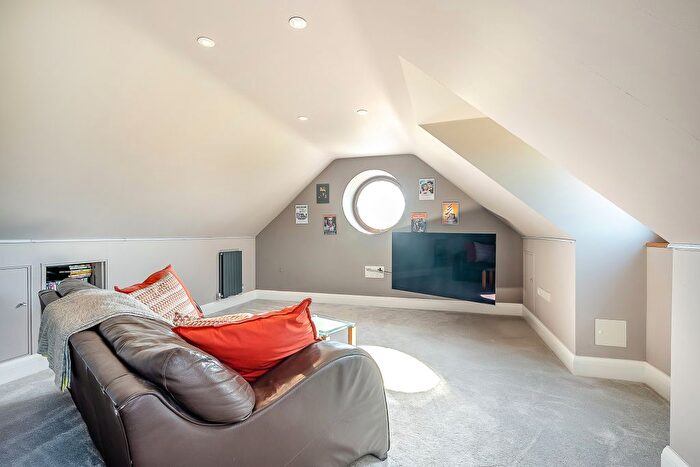 5 Bedroom Property For Sale In Manor End House, Manor Road, Adderbury, Banbury, Adderbury, United Kingdom, OX17