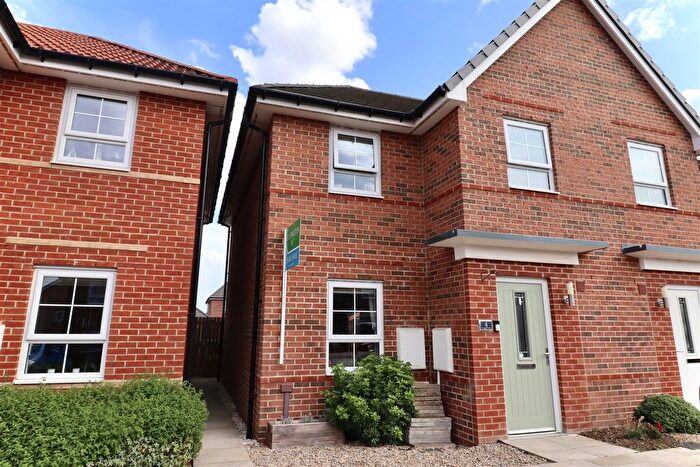 3 Bedroom Semi-Detached House For Sale In Spitfire Drive, Brough, Hull, HU15
