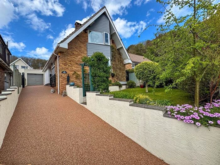 3 Bedroom Detached House For Sale In Hawthorn Park, Weston-Super-Mare, BS22