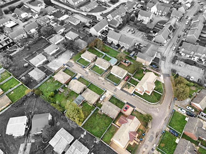 1 Bedroom Bungalow For Sale In The Aspals, Beck Row, Bury St. Edmunds, Suffolk, IP28