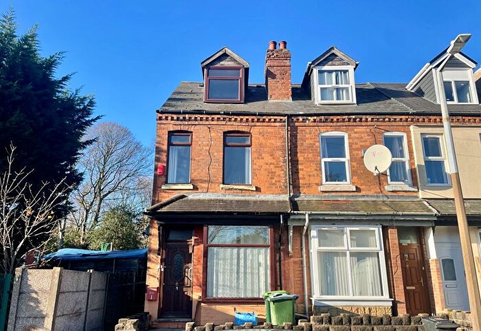 3 Bedroom End Terrace House For Sale In Westfield Road, Smethwick, B67