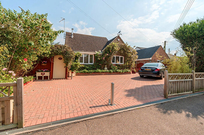 3 Bedroom Bungalow For Sale In Mill Road, Kedington, Suffolk, CB9