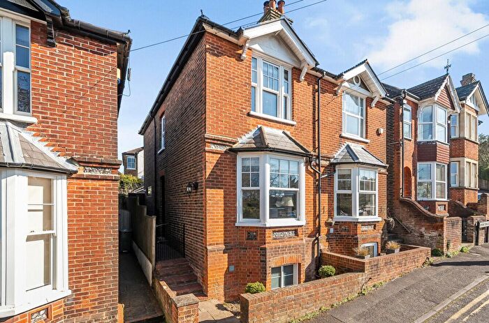 3 Bedroom Property To Rent In Oxford Terrace, Guildford, GU1