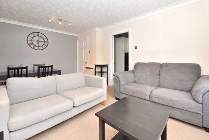 2 Bedroom Flat For Sale In The Cricketers, Leeds, West Yorkshire, LS5