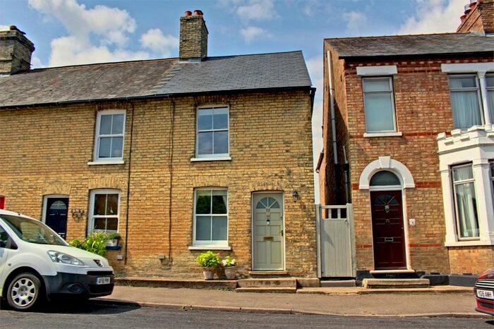 2 Bedroom End Of Terrace House For Sale In Ermine Street, Caxton, Cambridge, CB23
