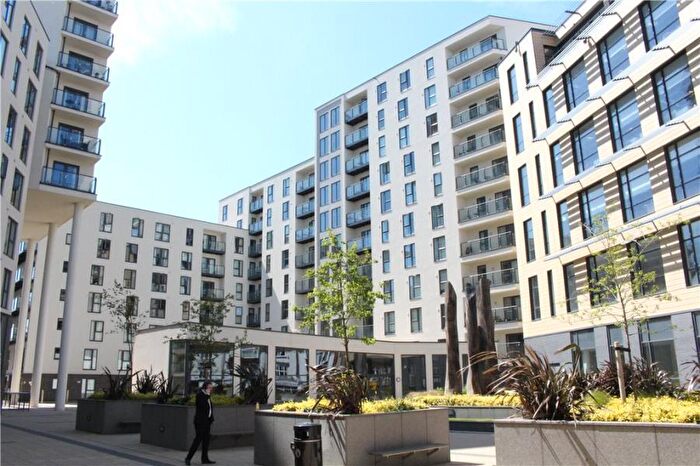 2 Bedroom Apartment To Rent In Woking, Surrey, GU22