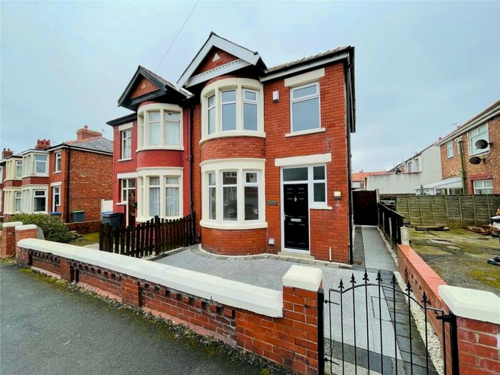 Houses for sale in Avroe Crescent, FY4, Lancashire
