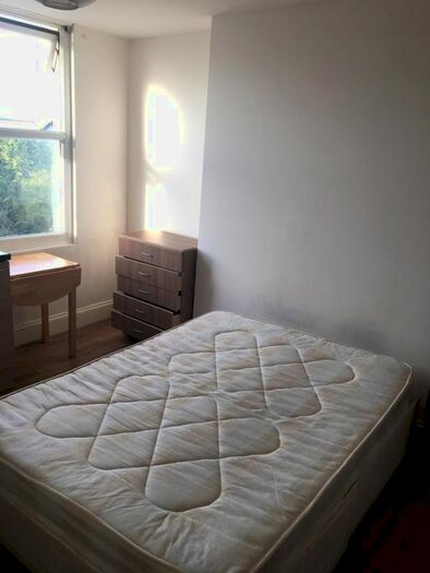 Studio To Rent In Buckley Road, London, NW6