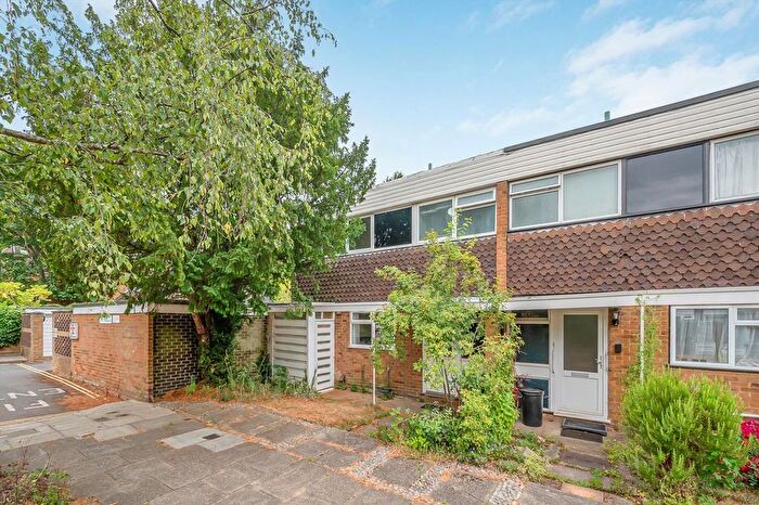 3 Bedroom Terraced House To Rent In The Knoll, Ealing, W13