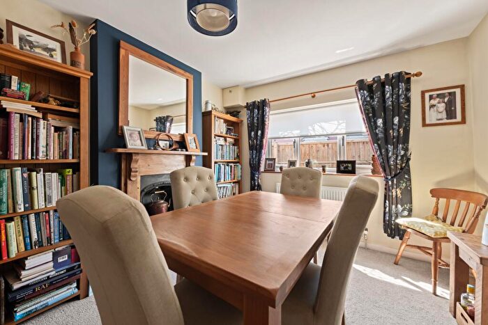 2 Bedroom Detached House For Sale In London Road, Long Sutton, Spalding, PE12