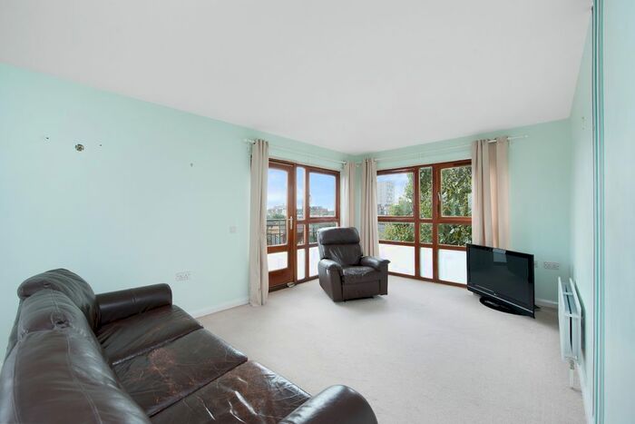 2 Bedroom Flat To Rent In Tarling Street, London, E1