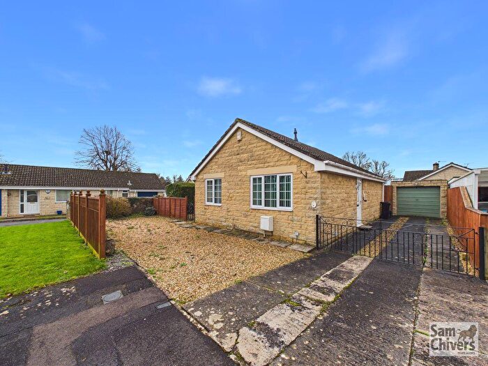 2 Bedroom Detached Bungalow For Sale In Kipling Road, Westfield, BA3