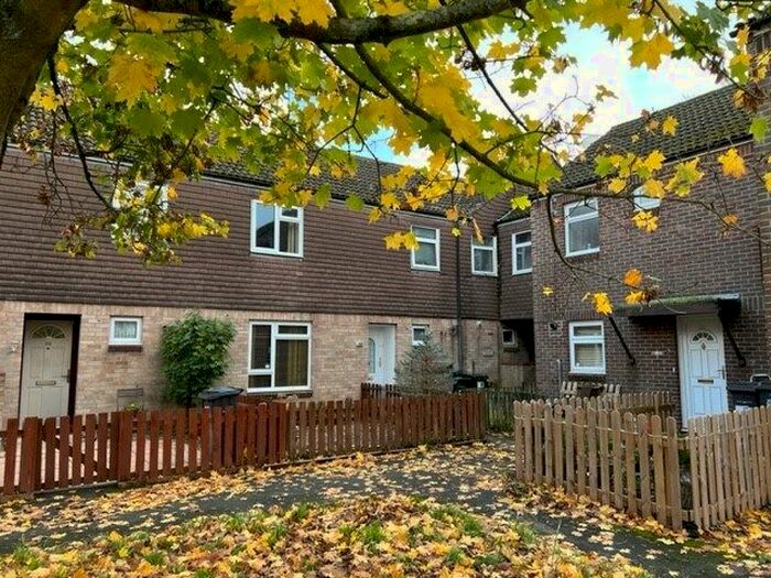 3 Bedroom Property To Rent In Swansbury Drive, Bournemouth, BH8