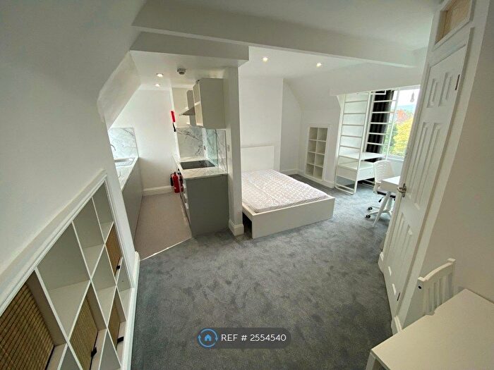 Studio To Rent In Park Road, Loughborough, LE11