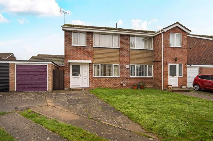 3 Bedroom Semi Detached House For Sale In Marcham, Oxfordshire, OX13