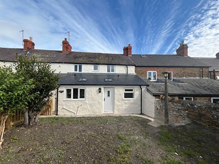 3 Bedroom Property To Rent In Collins Court, Chideock, Bridport, DT6