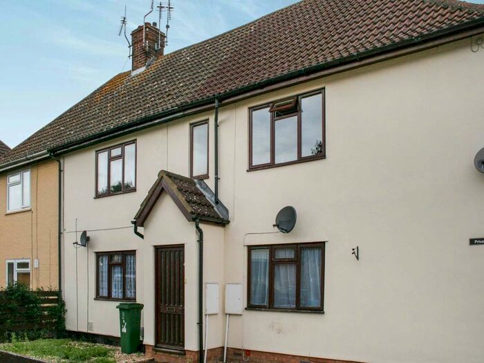 Studio To Rent In Ceely House, Ceely Road, Aylesbury, HP21