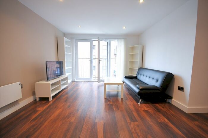 2 Bedroom Flat To Rent In Ordsall Lane, Salford, M5