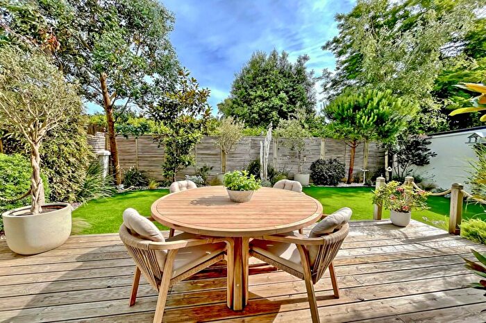 3 Bedroom Detached House For Sale In Pevensey Road, Worthing, West Sussex, BN11