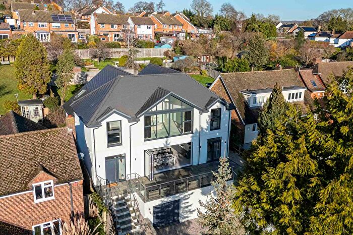 5 Bedroom Detached House For Sale In Hillside Road, Marlow, Buckinghamshire, SL7