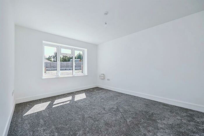 2 Bedroom Detached Bungalow For Sale In Heanor Gate, Heanor, DE75