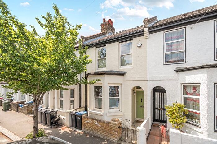 4 Bedroom Property To Rent In Greyhound Road, London, NW10