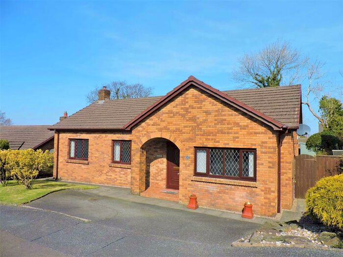 4 Bedroom Detached Bungalow For Sale In Bloomfield Gardens, Narberth, Pembrokeshire, SA67