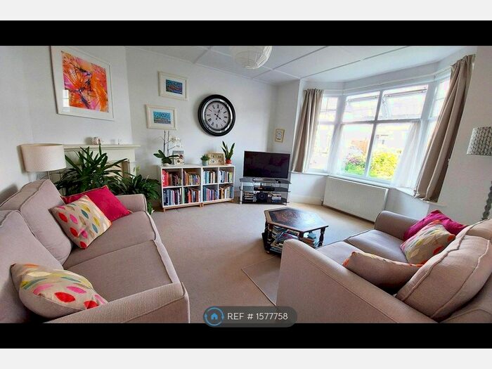 3 Bedroom Semi-Detached House To Rent In Lake Road, Bristol, BS10
