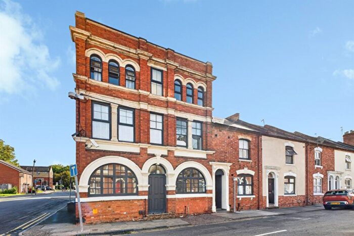 2 Bedroom Apartment For Sale In Palmerston Road, Northampton, NN1