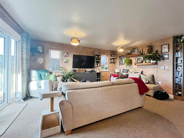 3 Bedroom Semi-Detached House For Sale In Oilmills Road, Ramsey, Huntingdon, PE26