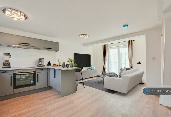 1 Bedroom End Of Terrace House To Rent In Rookery Drive, Penwortham, Preston, PR1