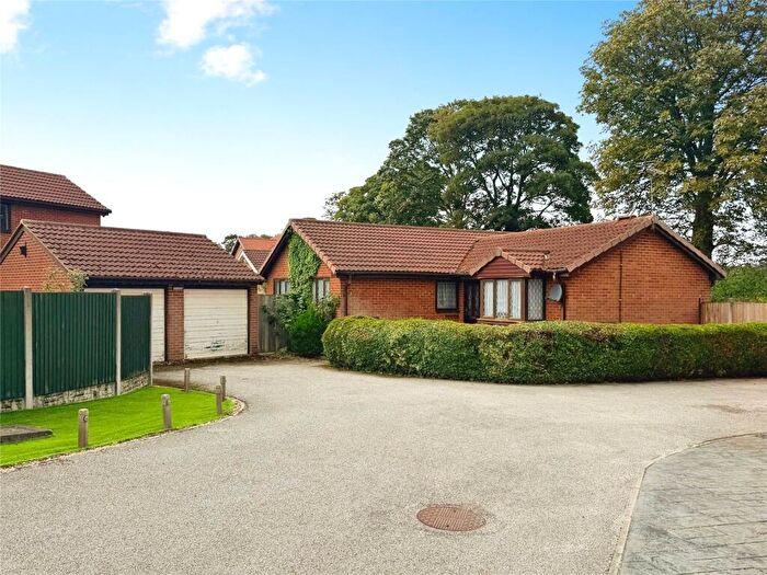 3 Bedroom Bungalow For Sale In Valiant Gardens, Sprotbrough, Doncaster, South Yorkshire, DN5