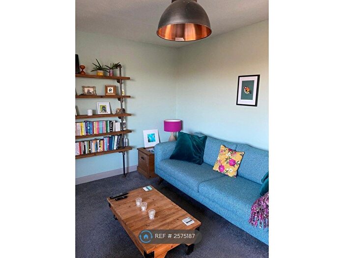 2 Bedroom Flat To Rent In Ryde Court, Hove, BN3