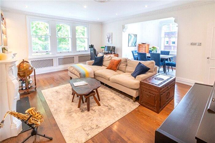 2 Bedroom Apartment To Rent In Elm Park Gardens, South Kensington, London, SW10
