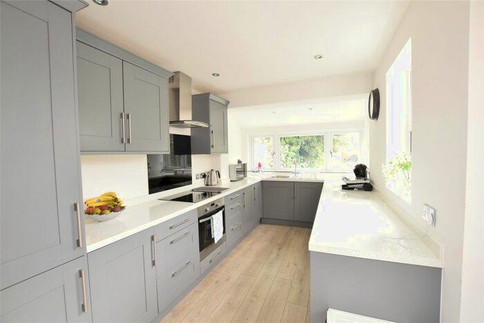 2 Bedroom End Of Terrace House To Rent In Como Street, Romford, RM7