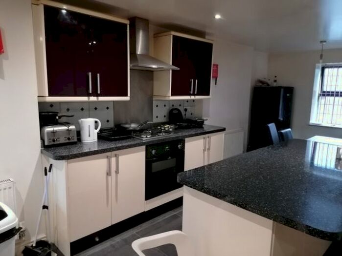1 Bedroom Property To Rent In Room, Carlton Road, Worksop, S80
