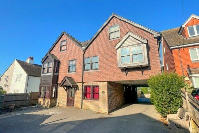 1 Bedroom Flat To Rent In Whitehill Road, Crowborough, TN6