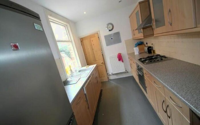3 Bedroom Terraced House To Rent In Lorne Road, Leicester, LE2