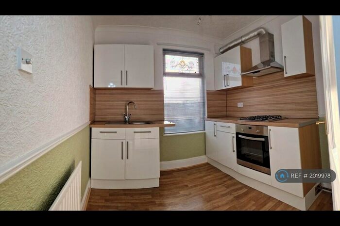2 Bedroom Flat To Rent In Balmoral Road, Doncaster, DN2