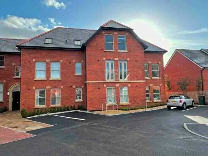 2 Bedroom Flat To Rent In Hornbeam Close, Stockport, SK2