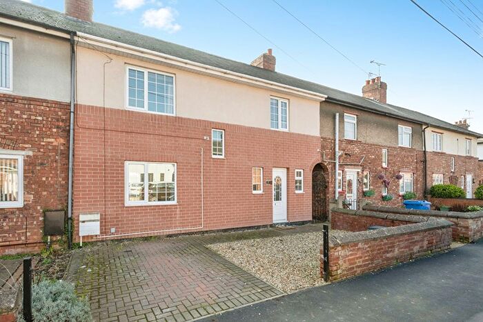 3 Bedroom Terraced House For Sale In New Street, Carcroft, Doncaster, South Yorkshire, DN6