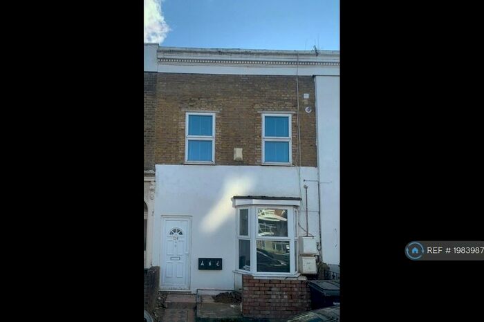 1 Bedroom Flat To Rent In Park Lane, London, N17