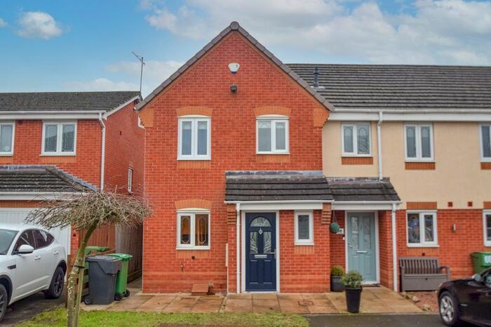 3 Bedroom Property To Rent In Valencia Road, Finstall, Bromsgrove, B60